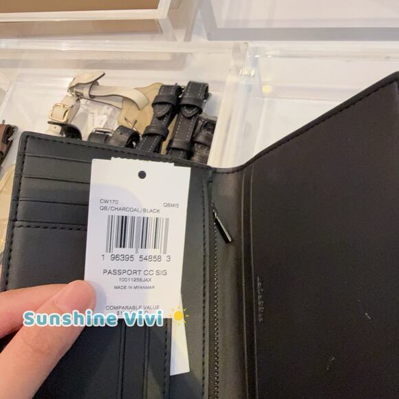 NWT Coach Passport Case Case In Signature Canvas CW170 Gunmetal/Charcoal/Black - Picture 4 of 6